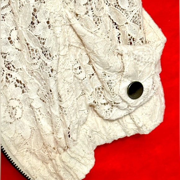 American Rags Women's Lace Zip Jacket 3 Quarter Length Sleeve - Cream Beige - Picture 3 of 5
